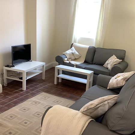 1 - Bed Ground Floor Apartment Тенби Екстериор снимка