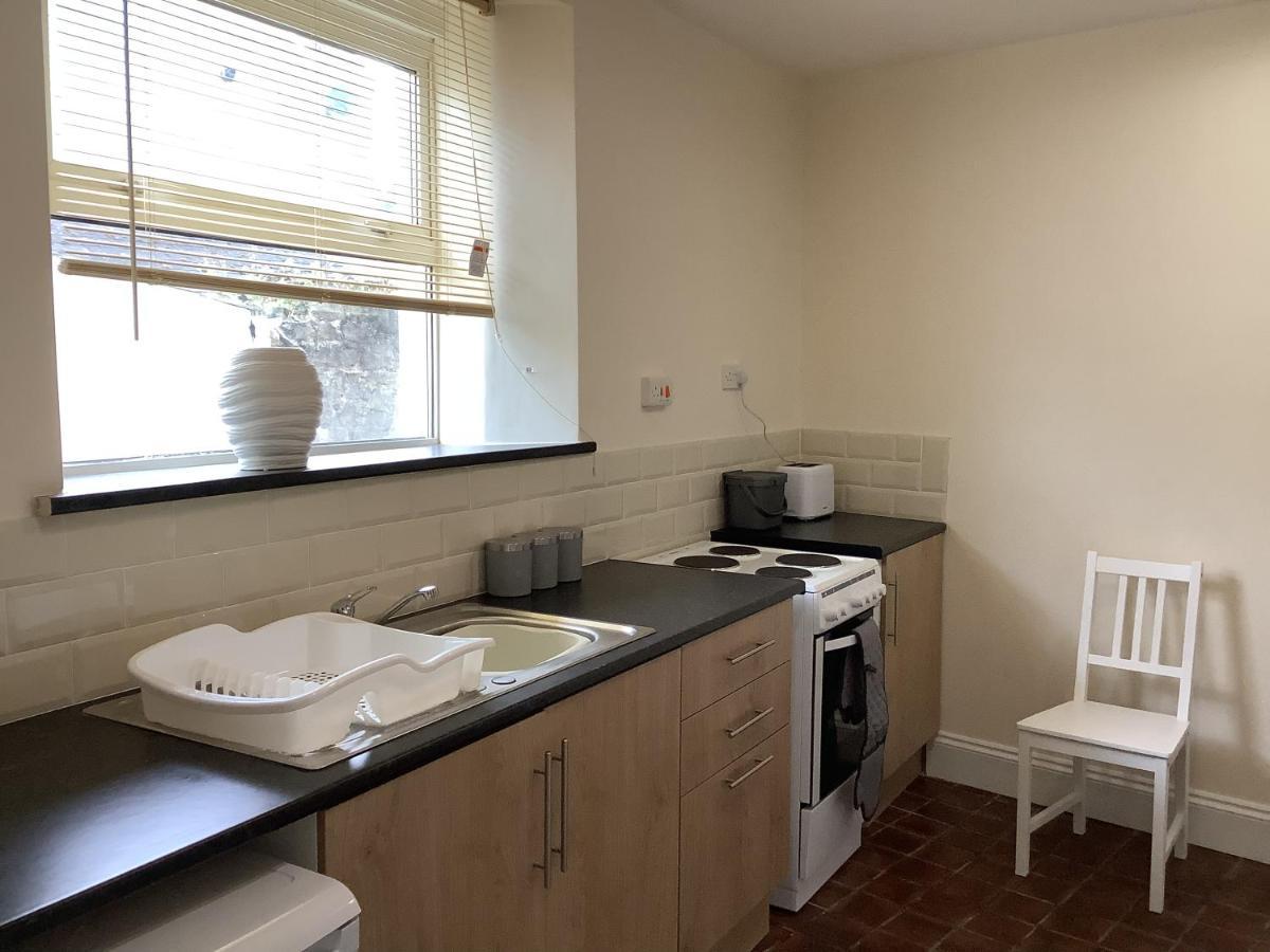 1 - Bed Ground Floor Apartment Тенби Екстериор снимка